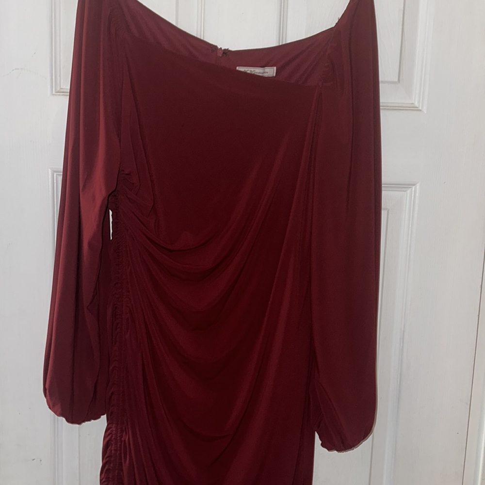 Women off the shoulder BCBG dress Size 12